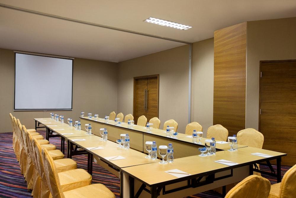 Hariston Hotel & Suites, Pluit - Jakarta Exterior photo