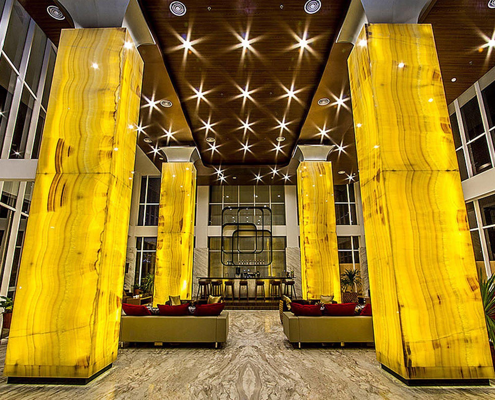 Hariston Hotel & Suites, Pluit - Jakarta Exterior photo