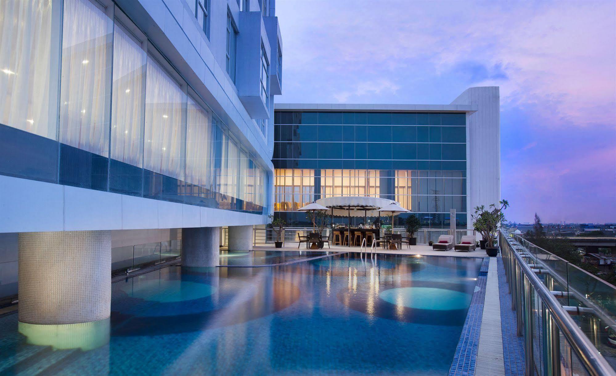 Hariston Hotel & Suites, Pluit - Jakarta Exterior photo