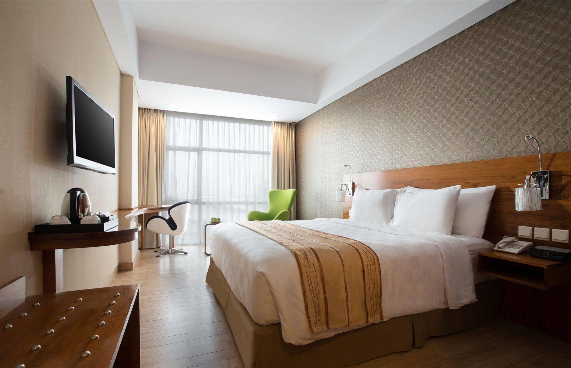 Hariston Hotel & Suites, Pluit - Jakarta Exterior photo