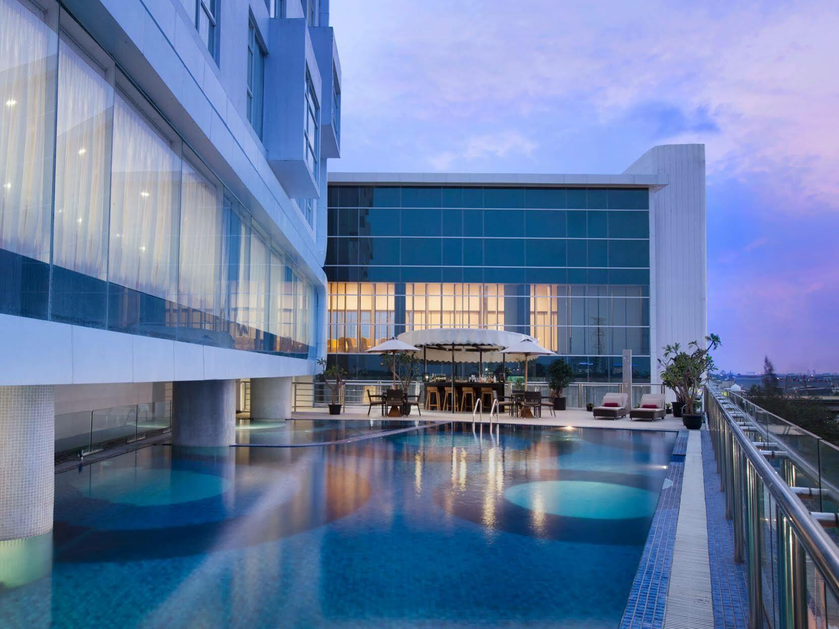 Hariston Hotel & Suites, Pluit - Jakarta Exterior photo