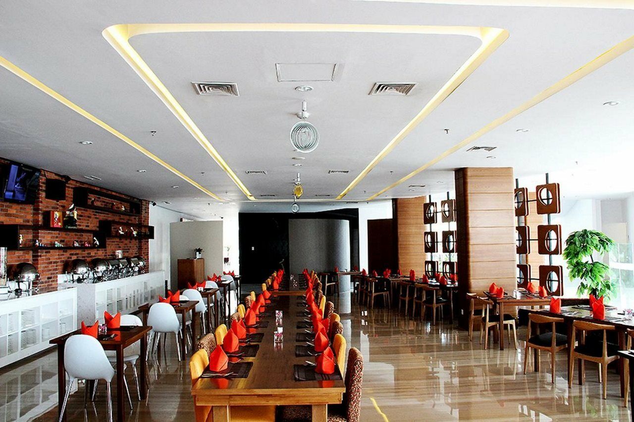 Hariston Hotel & Suites, Pluit - Jakarta Exterior photo