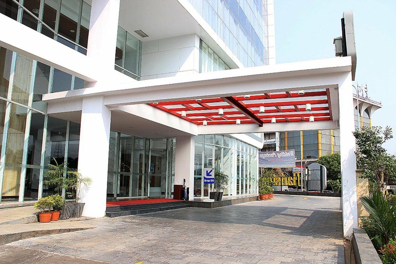 Hariston Hotel & Suites, Pluit - Jakarta Exterior photo